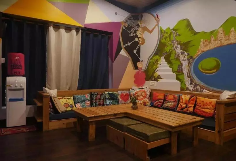 Utopia Hostels Dharamkot Mcleodganj