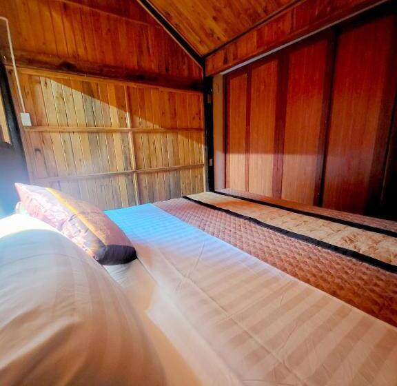 تختخواب و صبحانه Rapids Eco Retreat