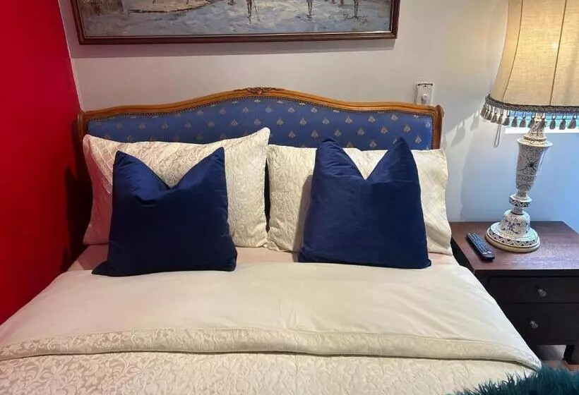 Whitfords Delight Bed & Breakfast