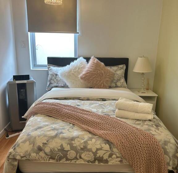 Whitfords Delight Bed & Breakfast