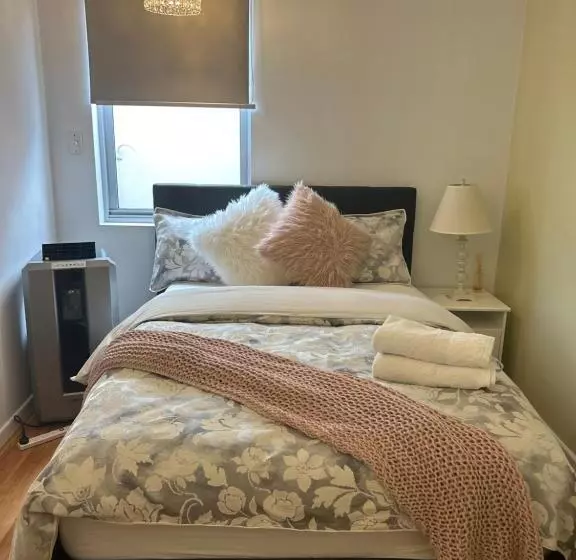 Whitfords Delight Bed & Breakfast