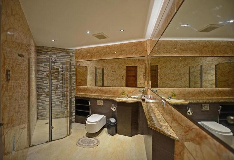 Bellagio Hills Hotel And Restaurant