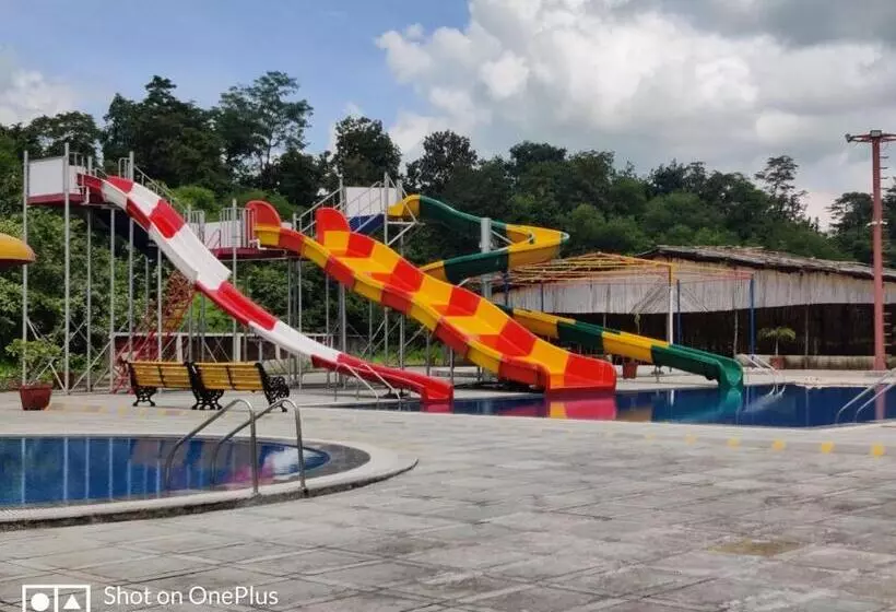 Hotelli Kamal Farm Resort