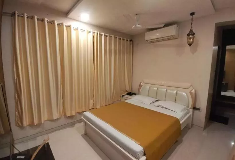 Hotelli Kamal Farm Resort