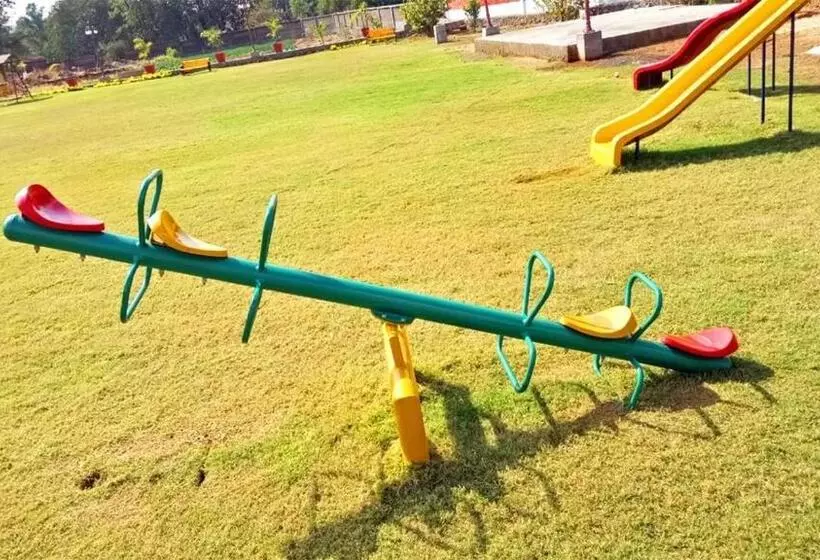 Hotelli Kamal Farm Resort