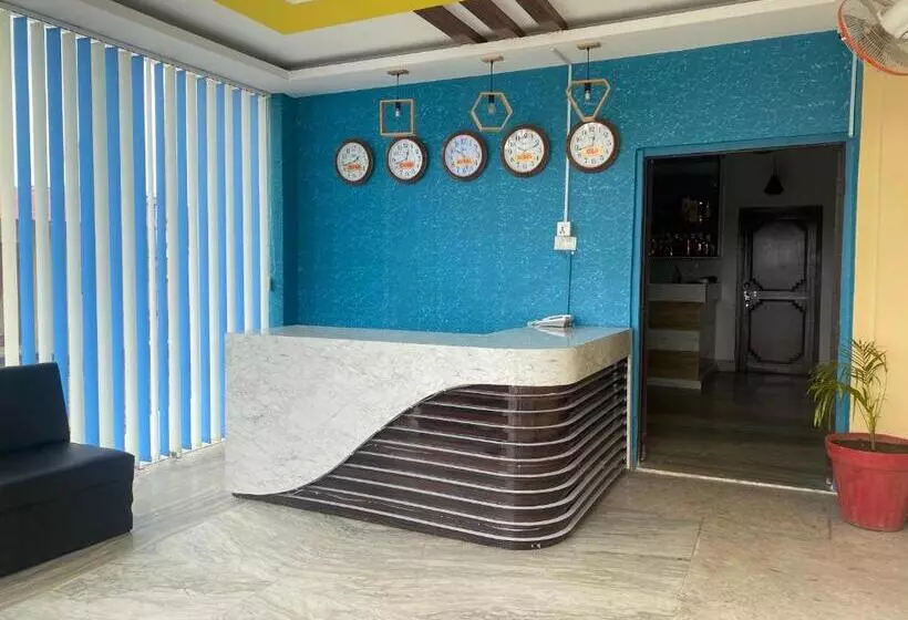 هتل Kavya Inn