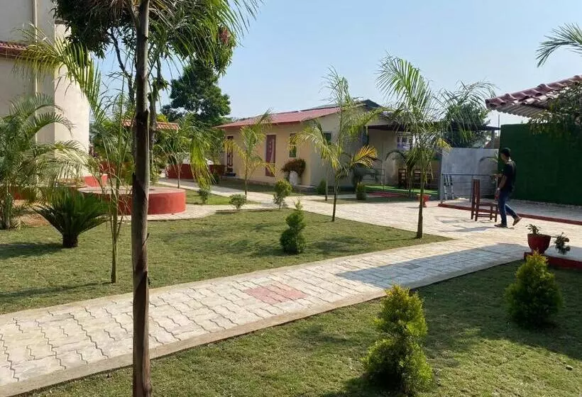 هتل Kavya Inn