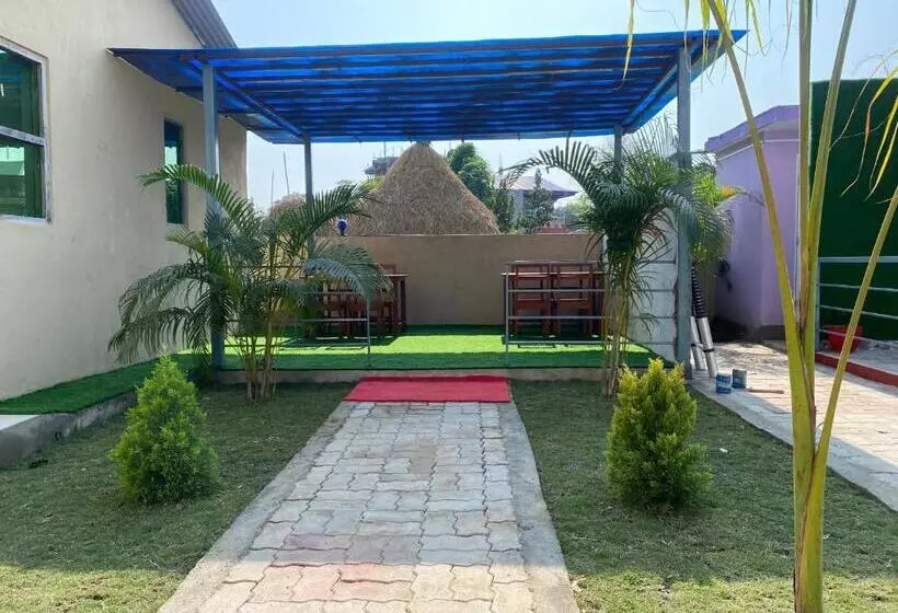 هتل Kavya Inn