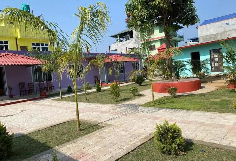 هتل Kavya Inn