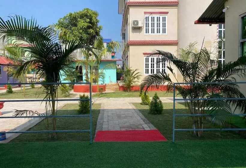هتل Kavya Inn