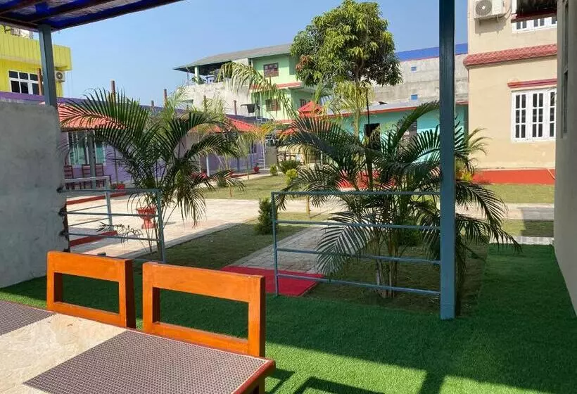 هتل Kavya Inn