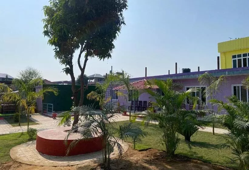هتل Kavya Inn