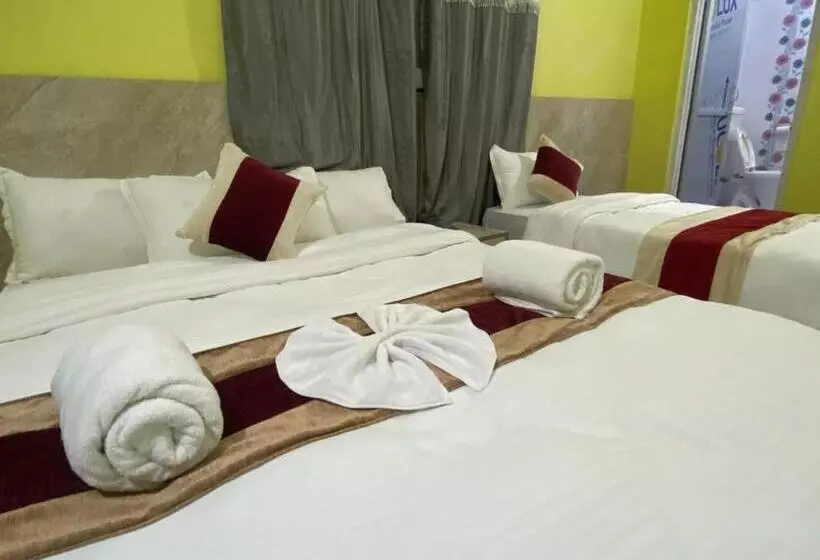 هتل Kavya Inn