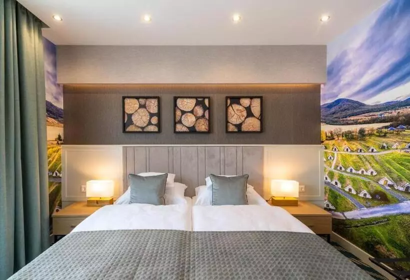 Hotelli Kőporos Hercegkút