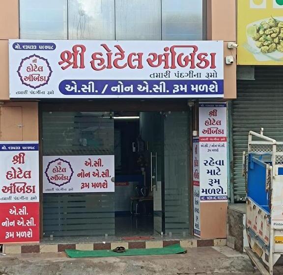 בית מלון כפרי Shree Ambica