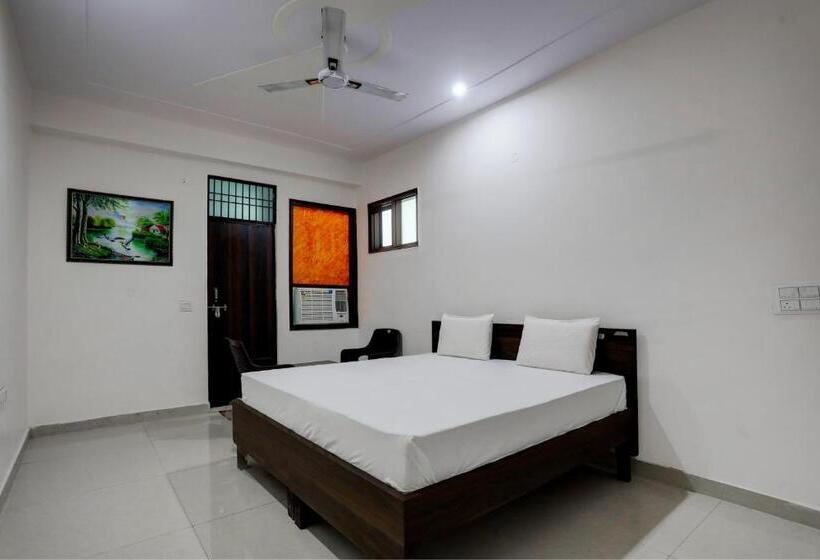 Oyo Hotel Moon Light