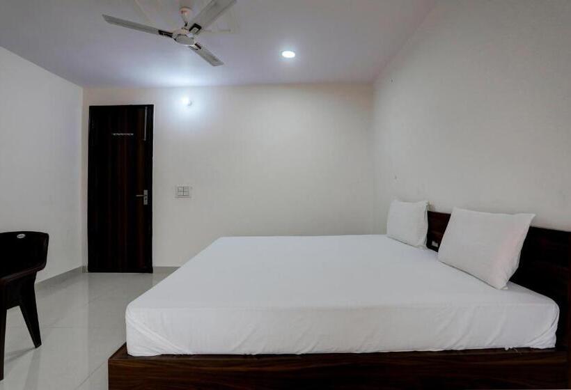 Oyo Hotel Moon Light