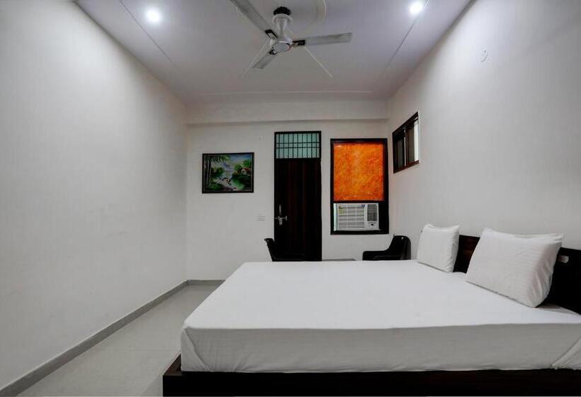 Oyo Hotel Moon Light