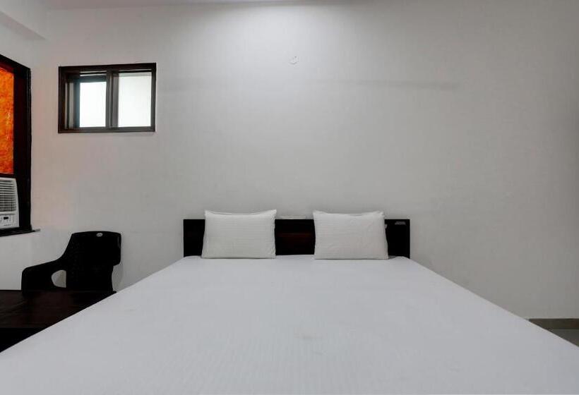 Oyo Hotel Moon Light