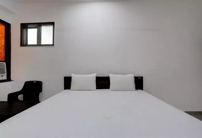 Oyo Hotel Moon Light