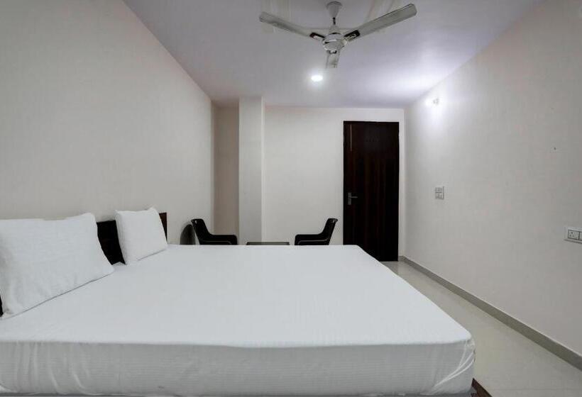 Oyo Hotel Moon Light