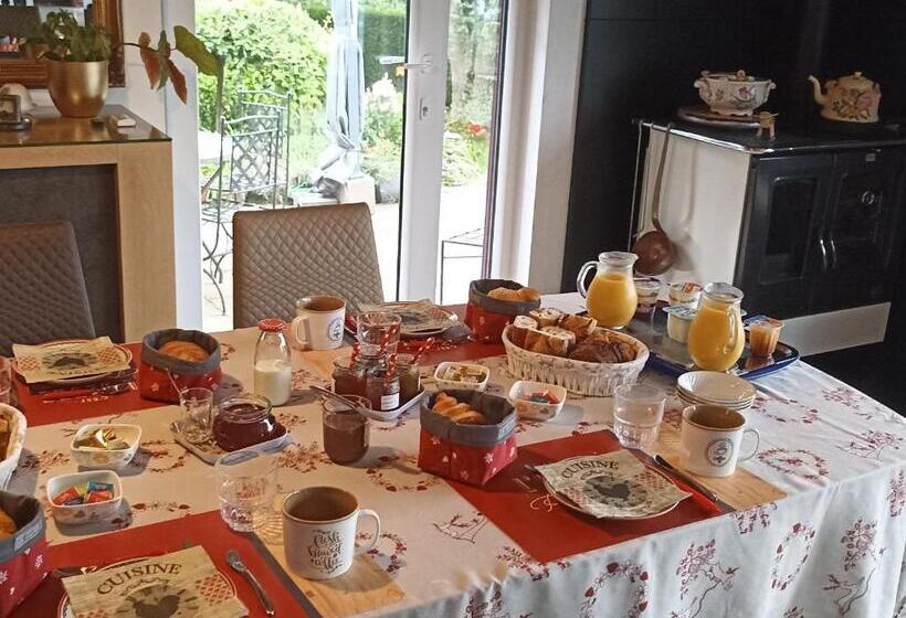 פנסיון Chambre Paisible Avec Petit Déjeuner Maison, Proche Centre Ville Et Randonnées Vosgiennes   Fr 1 589