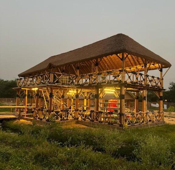 ペンション Hill Stone Hampi