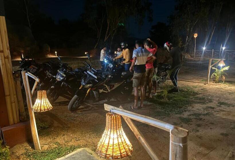 ペンション Hill Stone Hampi