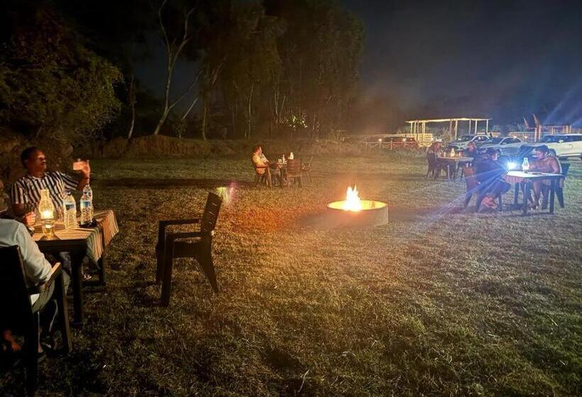 ペンション Hill Stone Hampi