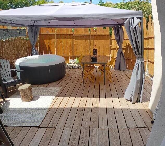 膳宿费 L Entre Nous Carcassonne