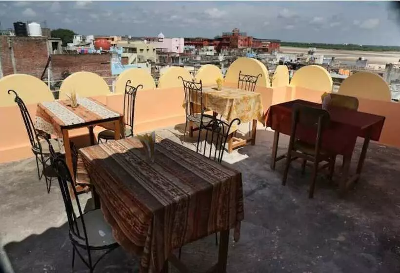 Majatalo Maa Vaishno Guest House