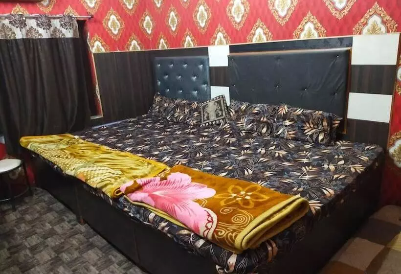 Majatalo Maa Vaishno Guest House