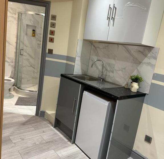 膳宿费 Rockford Villa