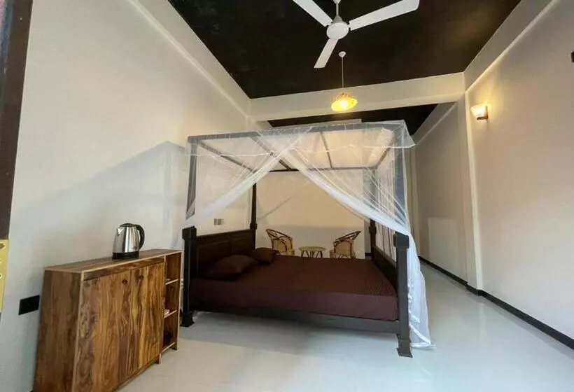 Majatalo Thiliz Place