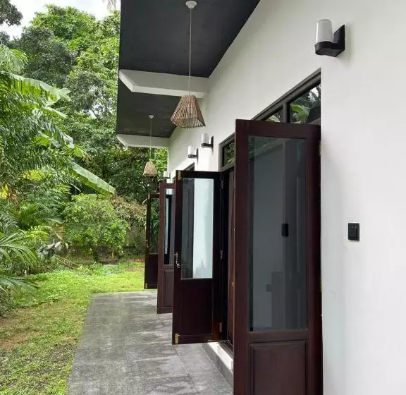 Majatalo Thiliz Place