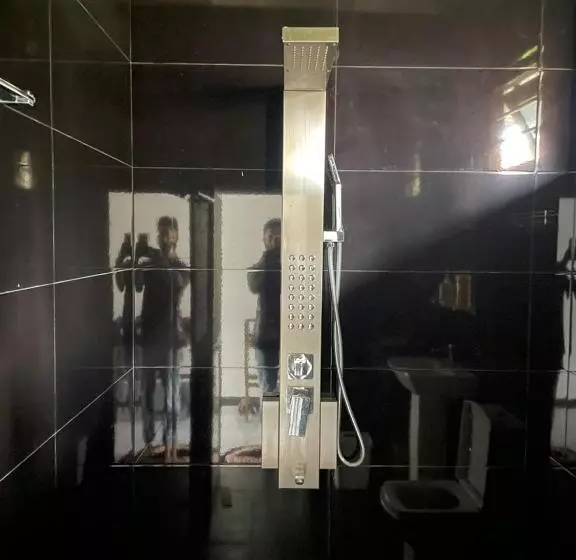 Majatalo Thiliz Place