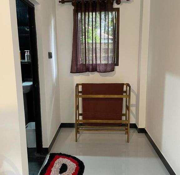 بنسيون Thiliz Place