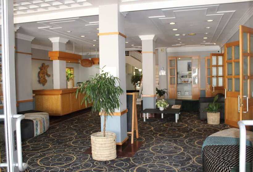 הוסטל Auberge Gardens