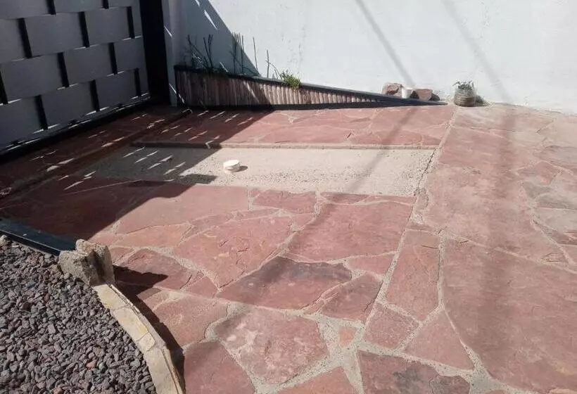 تختخواب و صبحانه El Templo
