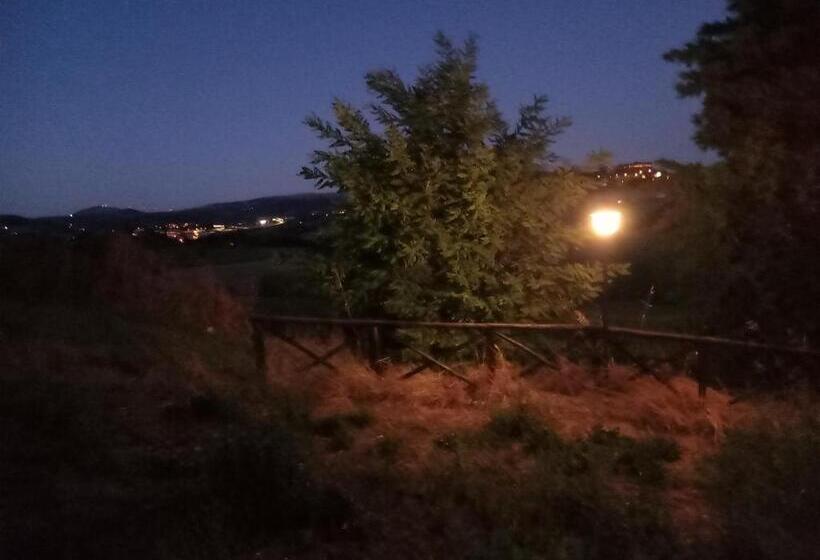 住宿加早餐  Villa Claudi Camerino