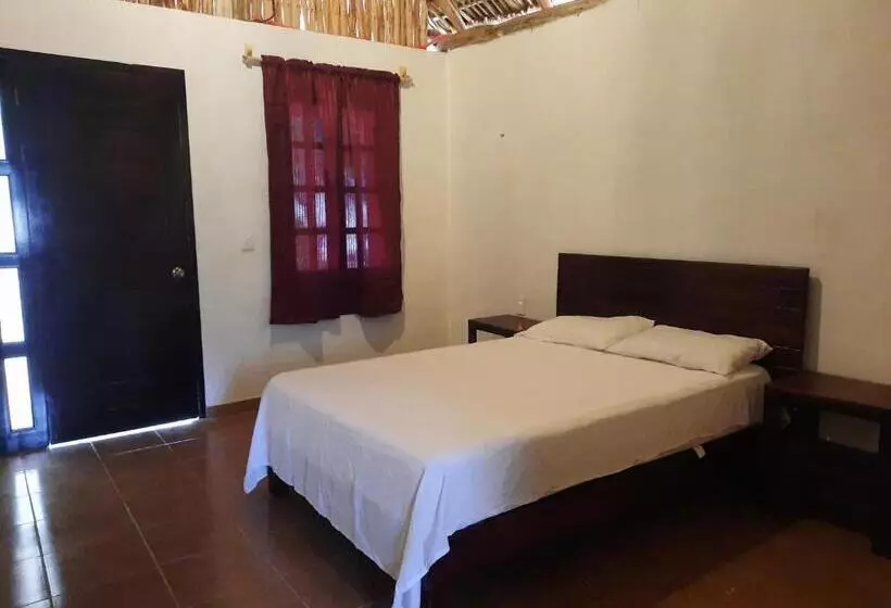 ホテル Cabañas Maalokin