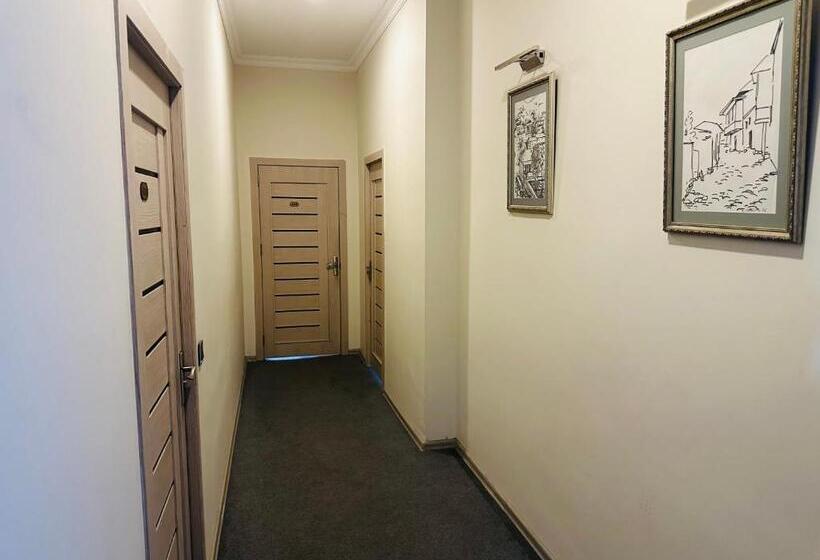 ホテル Khegany Mall