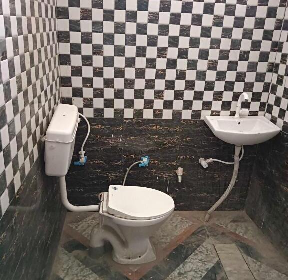 Отель Oyo Atithi Guest House