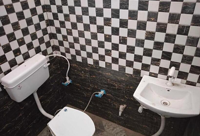 Отель Oyo Atithi Guest House