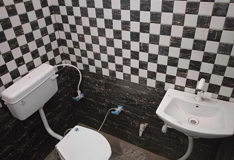 Отель Oyo Atithi Guest House