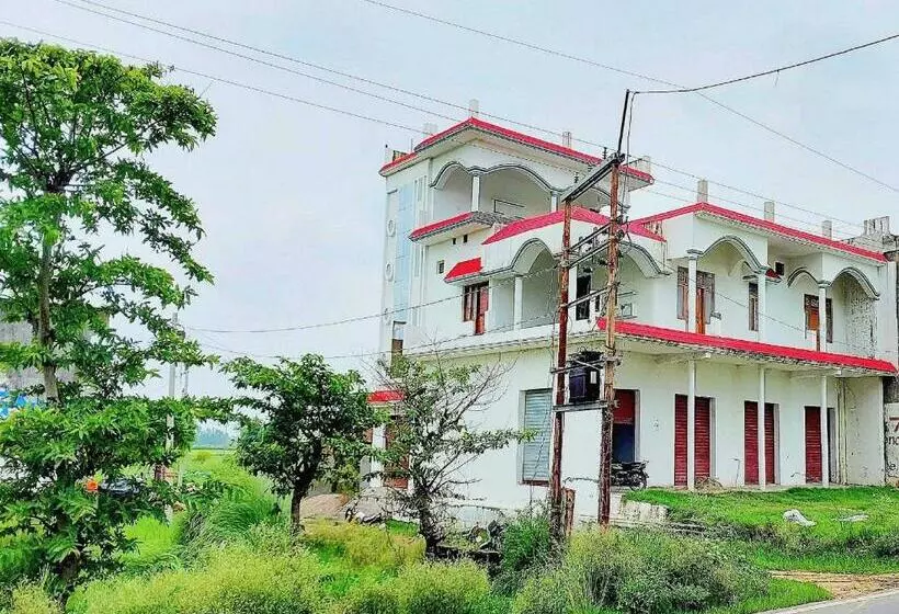 ホテル Oyo Atithi Guest House