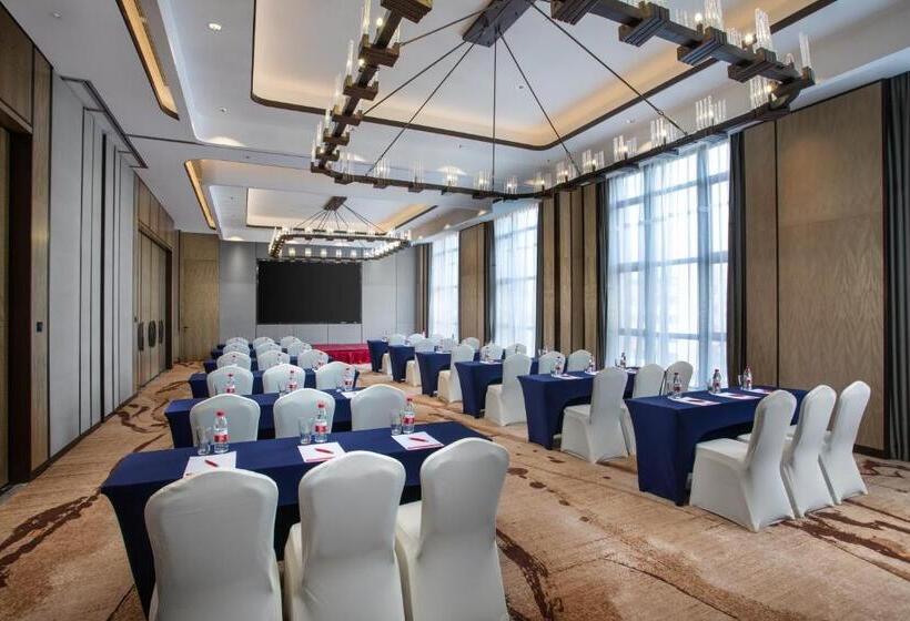 Hotel Ramada Plaza By Wyndham Xiamen