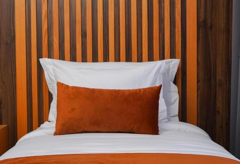 هتل Razane Hôtel