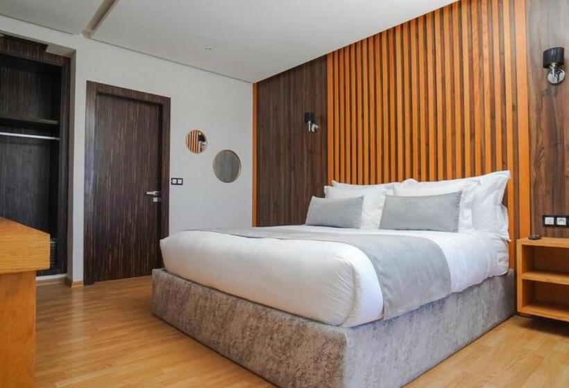 هتل Razane Hôtel