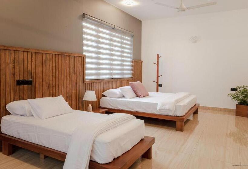 Hotel River Breeze Residents